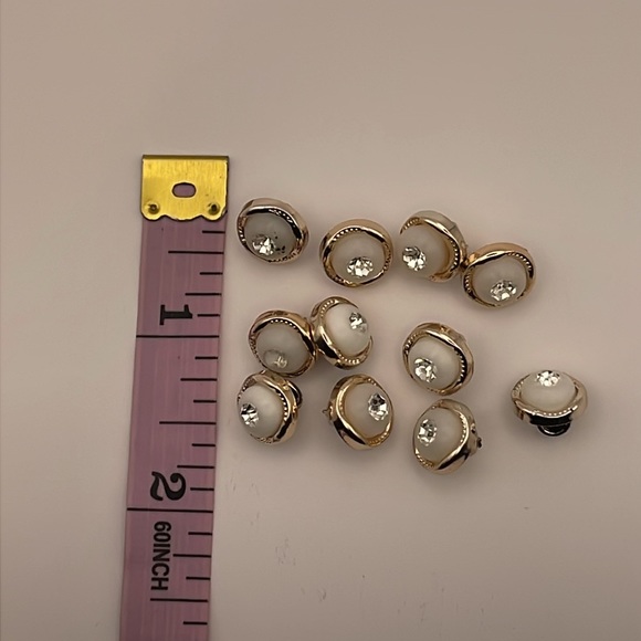 Assorted Plastic Gold Tone Faux Pearl Buttons - Picture 8 of 14